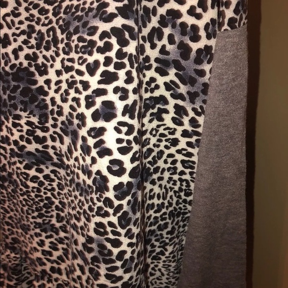Entro gray and leopard size small brand new - Picture 8 of 8